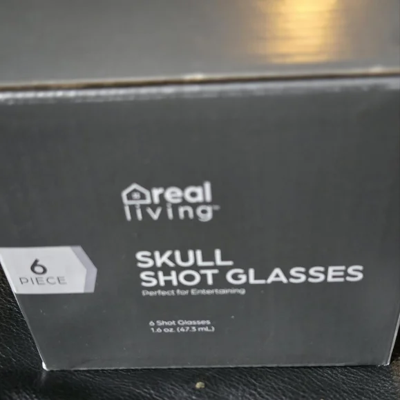 Skull shot glass Real Living 6 glass set NEW in box gift set - Picture 2 of 5